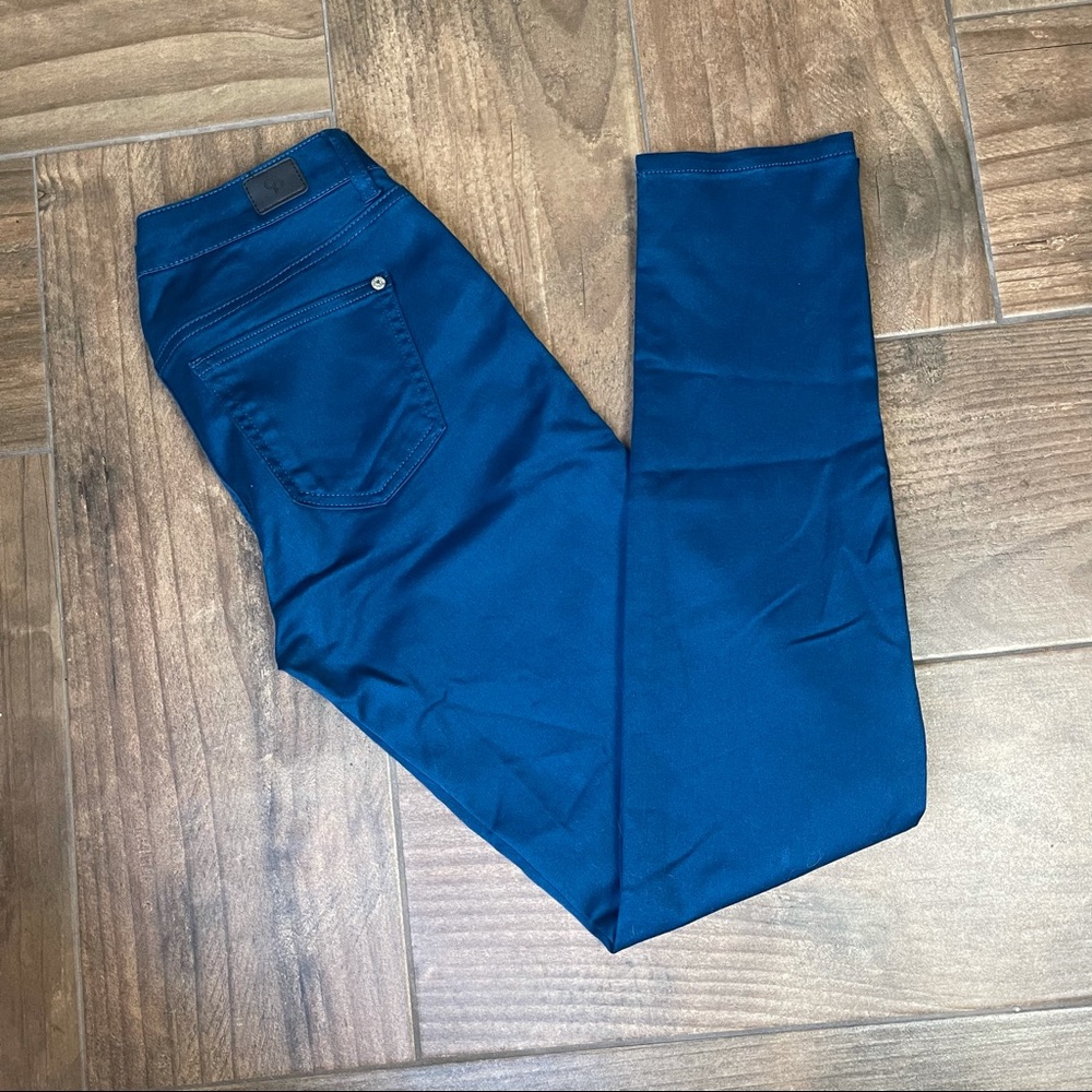 Celebrity pink  bright blue skinny denim jean size 7